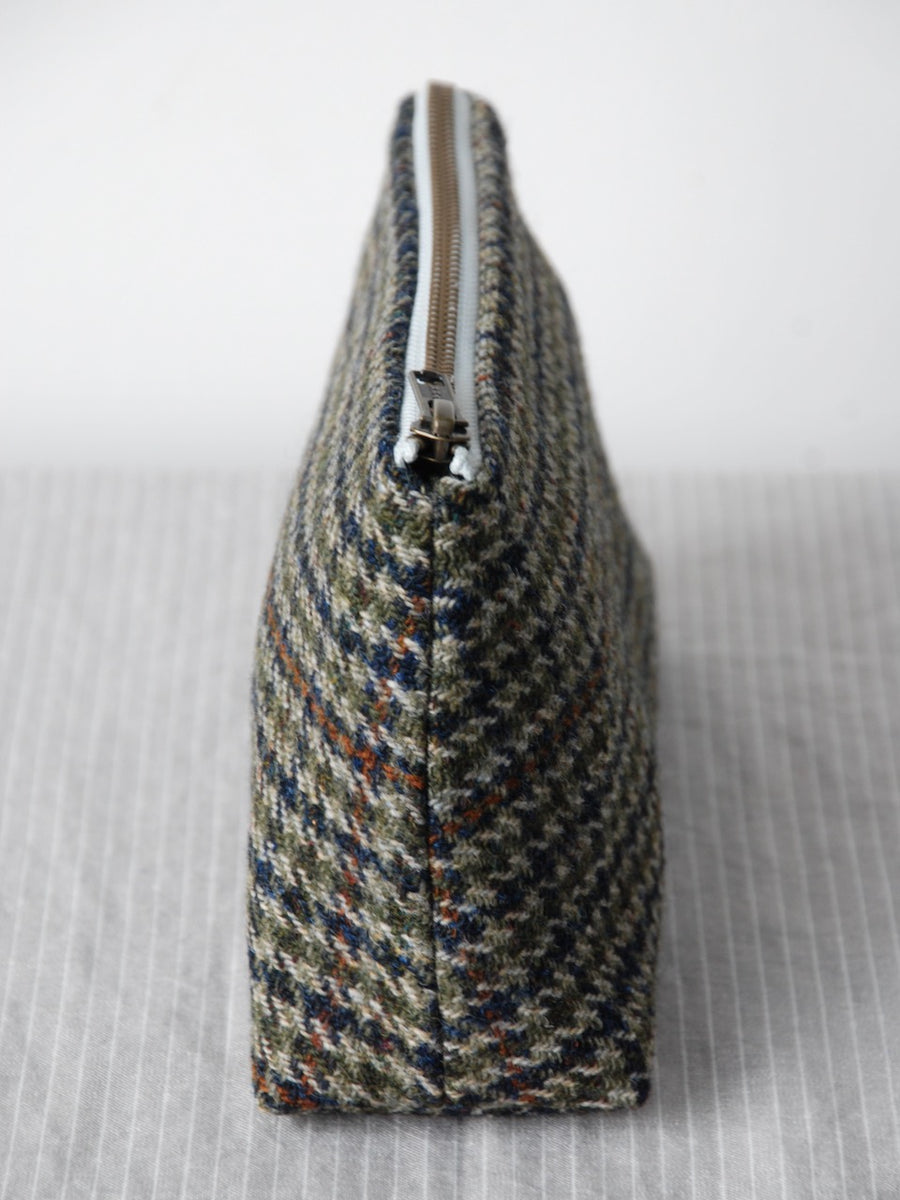Tweed Pouch in Navy/ Grey