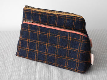 Tweed Pouch in Midnight Check