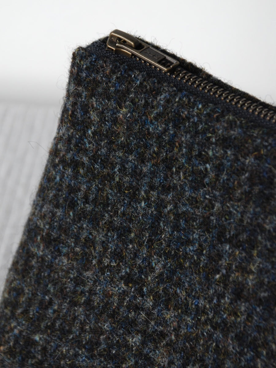 Tweed pouch in Night Sky