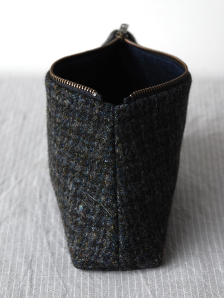 Tweed pouch in Night Sky