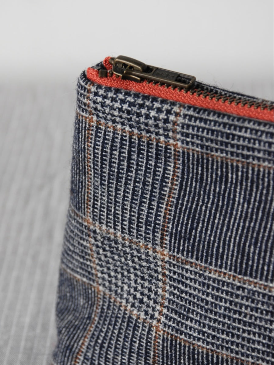 Tweed Pouch in Navy/ mustard